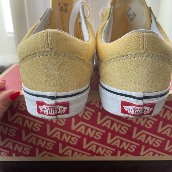 Low top yellow Vans. - Picture 3 of 4